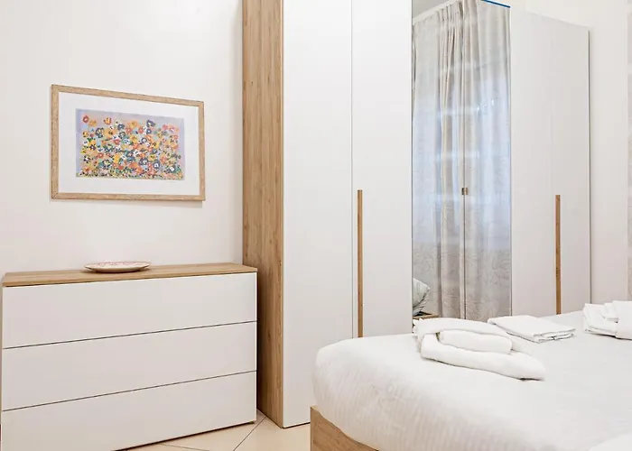 Bnbutler - Pellegrino Rossi, 42 - Ampio E Comodo Per 5 Apartment